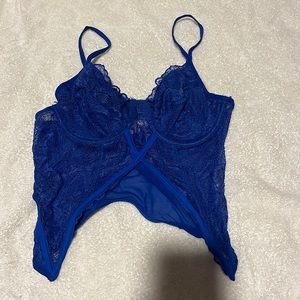Lace top blue